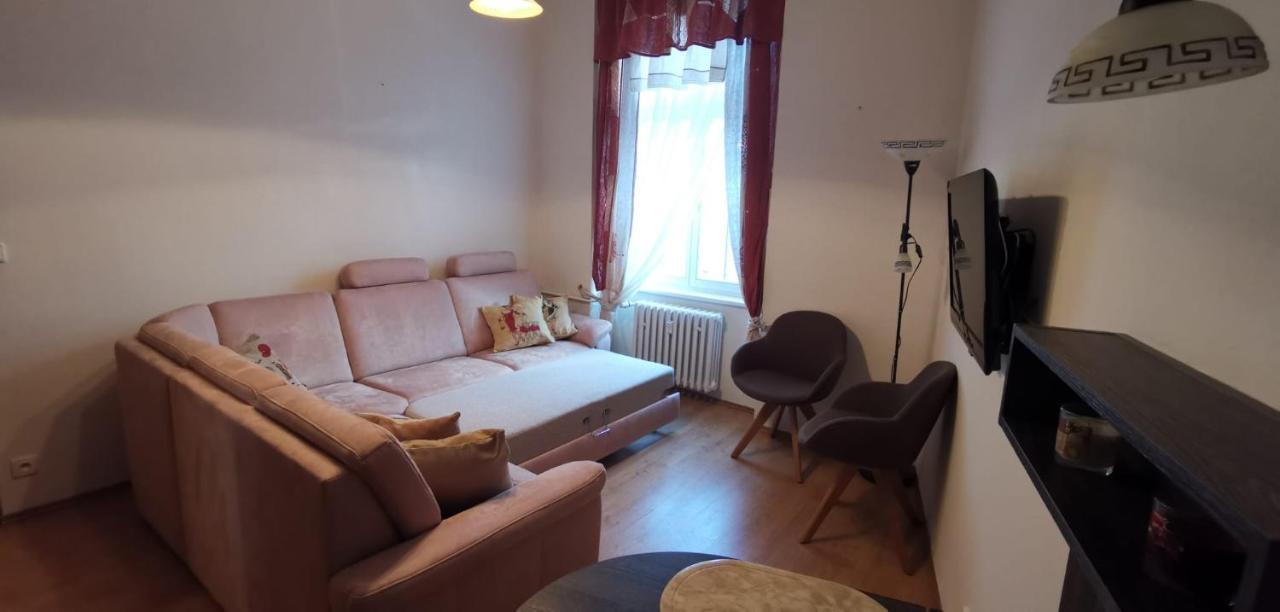 Apartmány u Hotelu Thermal KV Karlovy Vary Esterno foto