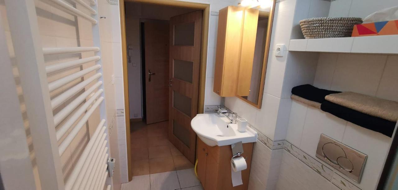 Apartmány u Hotelu Thermal KV Karlovy Vary Esterno foto